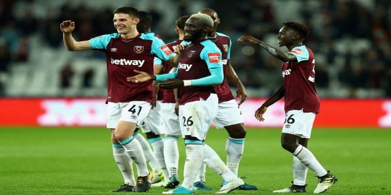 Soi kèo Westham theo phe Châu Á và Châu Âu