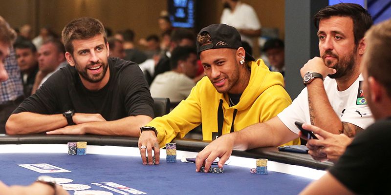 Siêu cầu thủ Neymar chơi poker chỉ là sở thích của bản thân